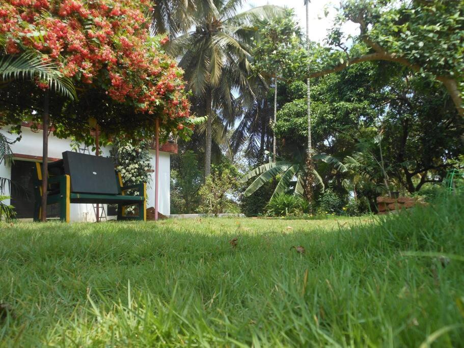 Runnin Airport - Homestay Gurpur Exteriör bild