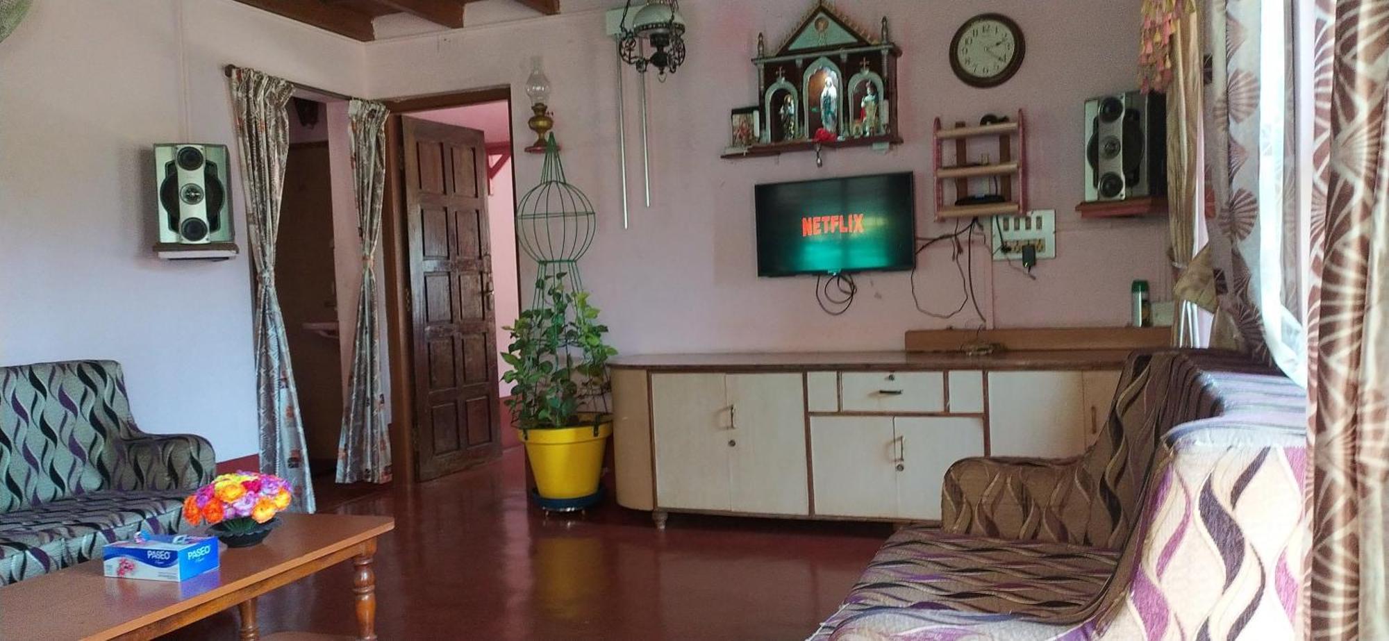 Runnin Airport - Homestay Gurpur Exteriör bild